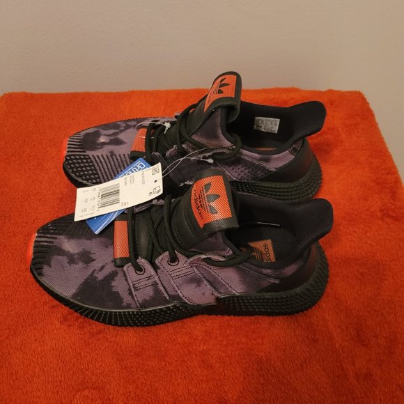 New without Box!    Adidas Prophere Bleached Black Shoes - Picture 3 of 7